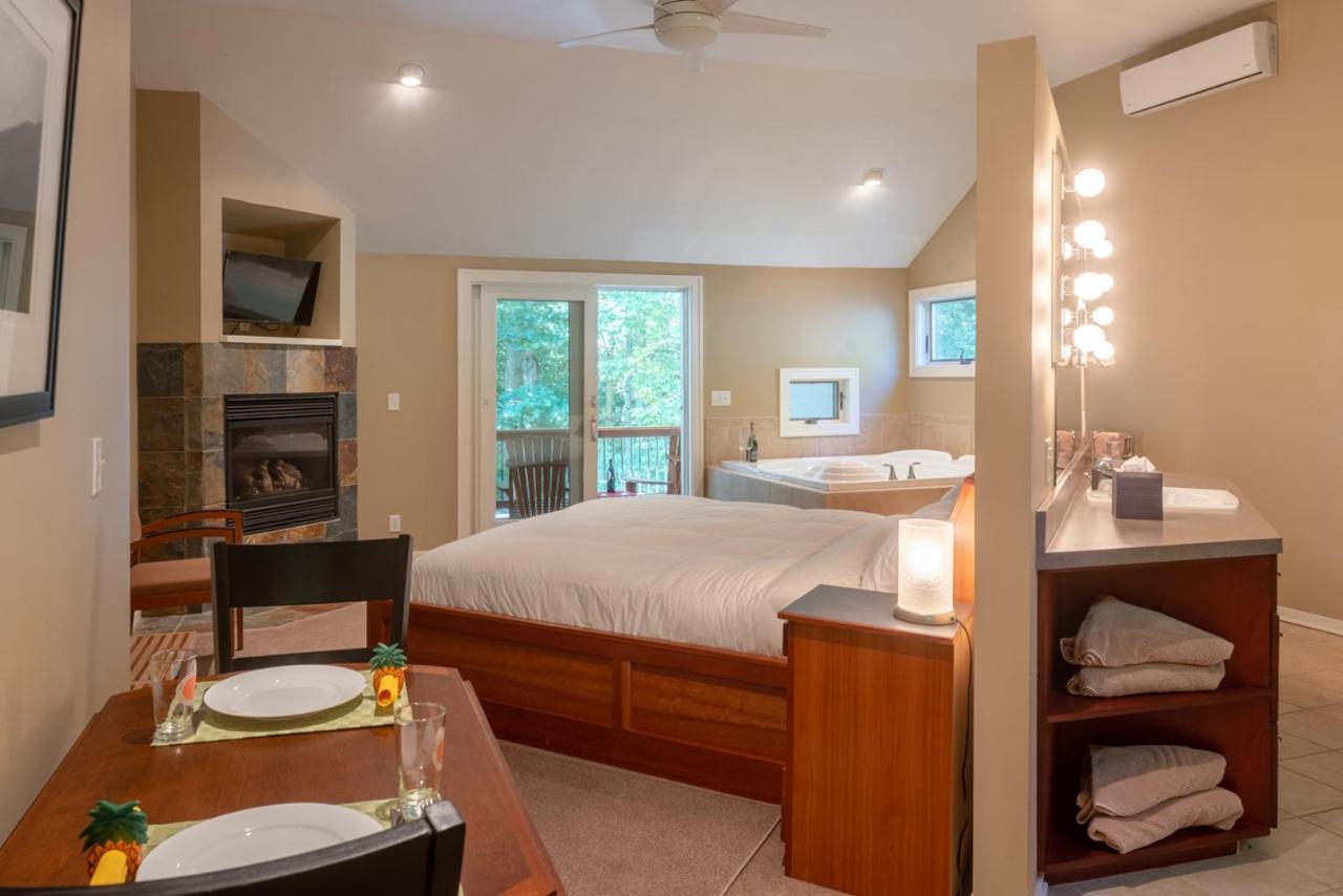 هولاند Pigeon Creek Inn - Adults Only المظهر الخارجي الصورة