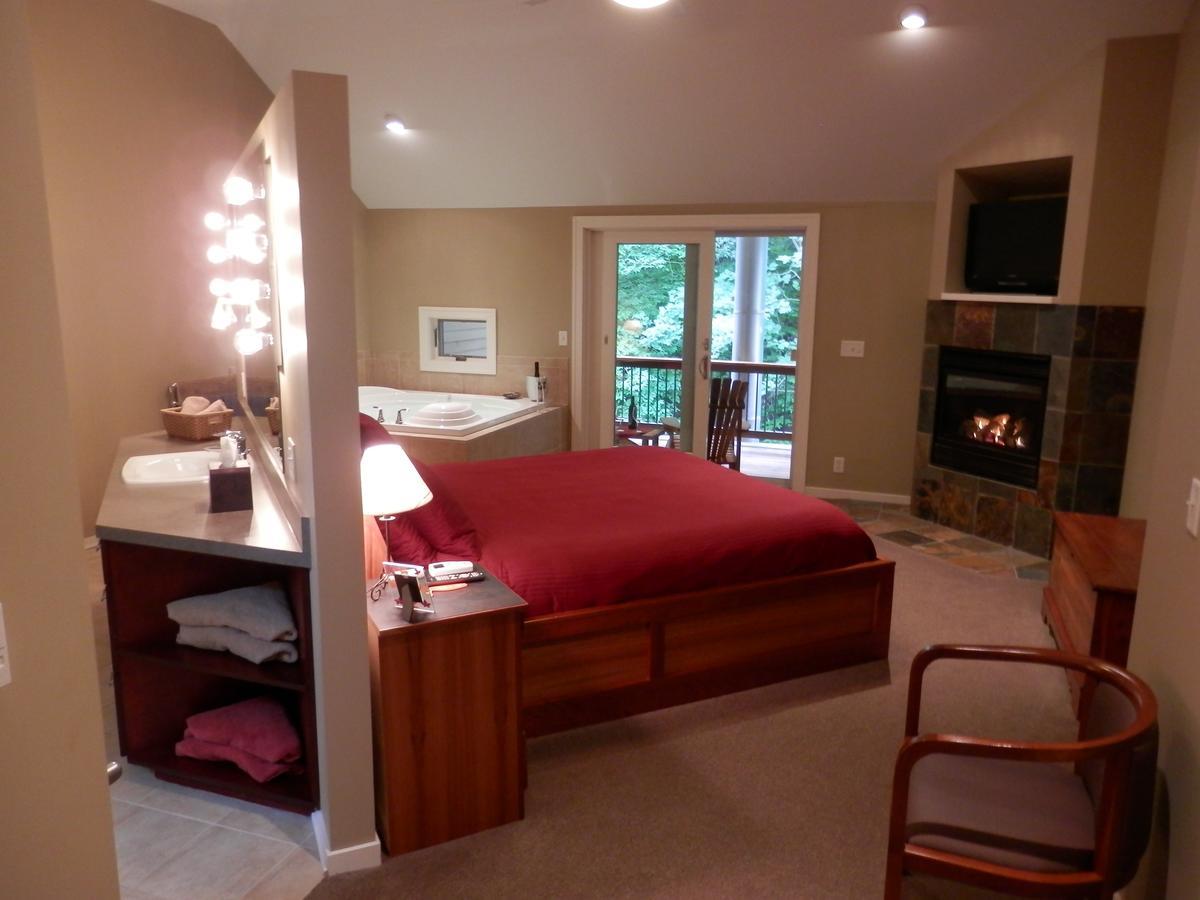 هولاند Pigeon Creek Inn - Adults Only المظهر الخارجي الصورة